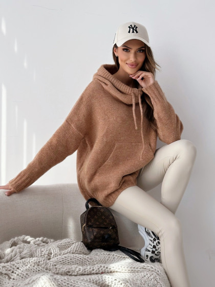 Swetrowa bluza z kapturem...